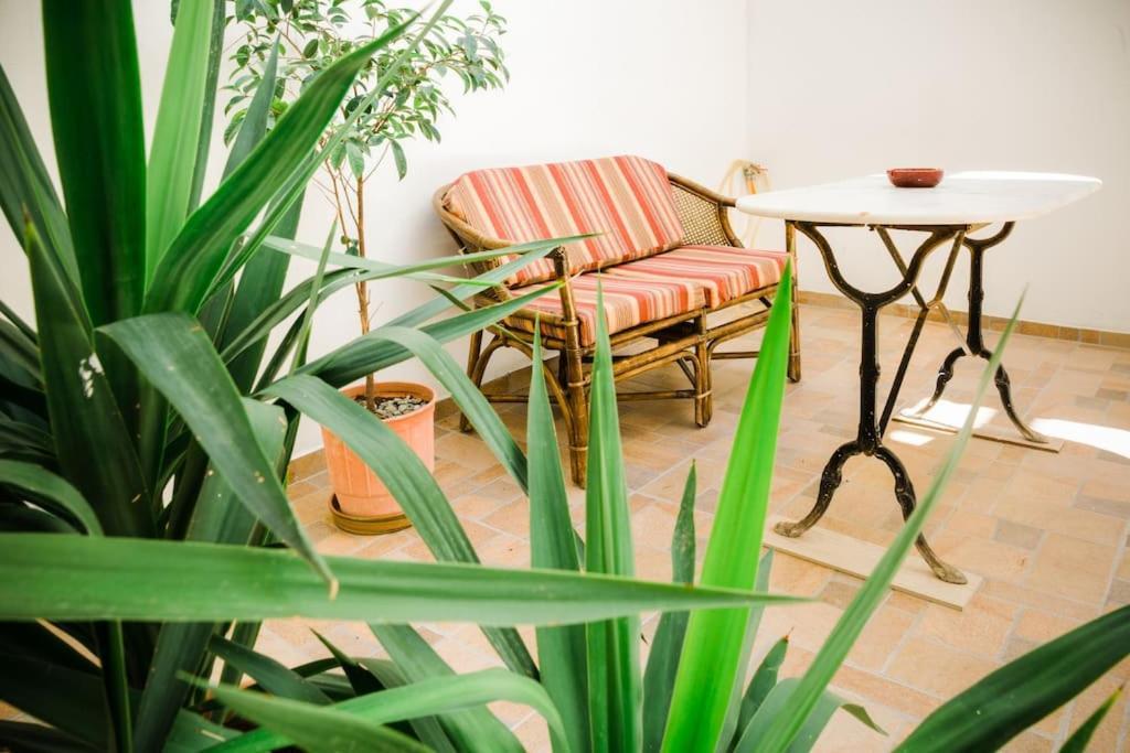 Renovated, Open And Functional Old City House Iraklio Exteriér fotografie